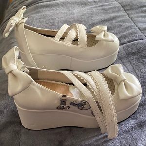 White PU Bows Chunky Women's Lolita Platform Casual Shoe size 9
